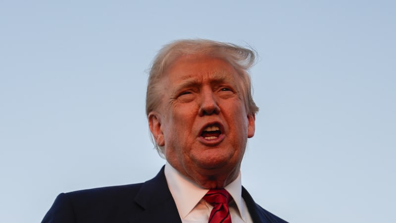 Trump: Ukrajina do NATO nevstoupí ani Krym nezíská. Zelenskyj ale může válku ukončit