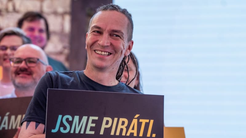 PROFIL Ivana Bartoše: Z aktivisty ministrem. Politický matador Pirátů nikam neodchází